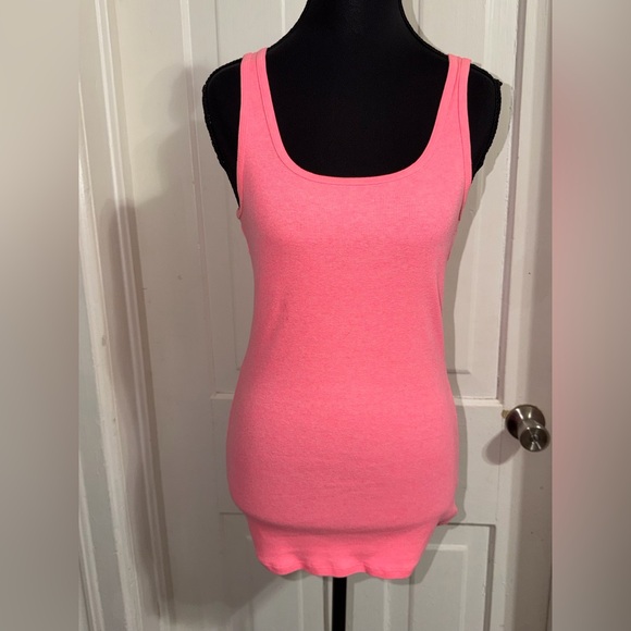 Mossimo Supply Co. Women's size large, size medium Tank Tops,‎ shirts, tops - Picture 6 of 10